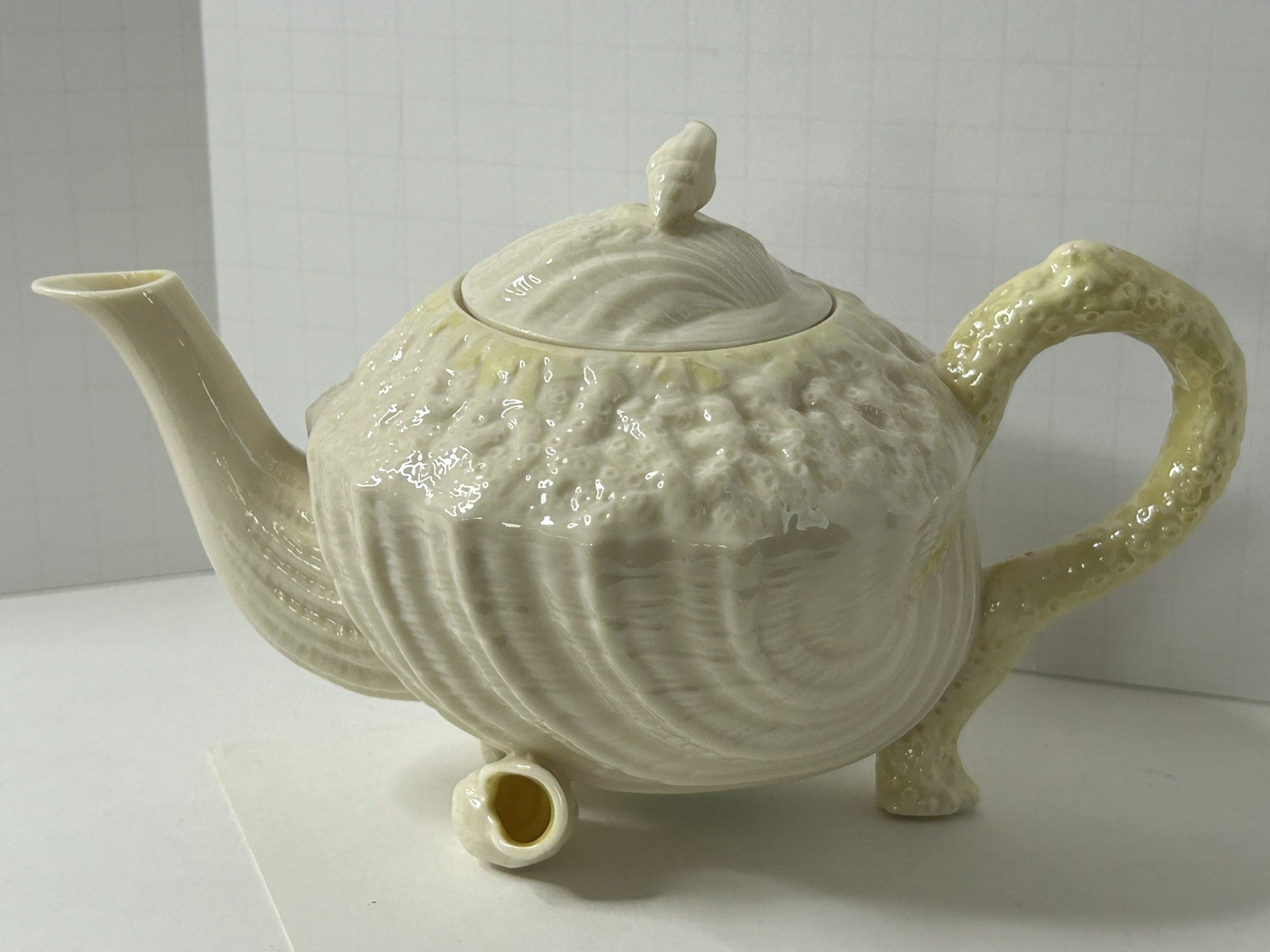 Antique Vintage Belleek Ireland Neptune Yellow Limpet Seashell Teapot w/ Lid