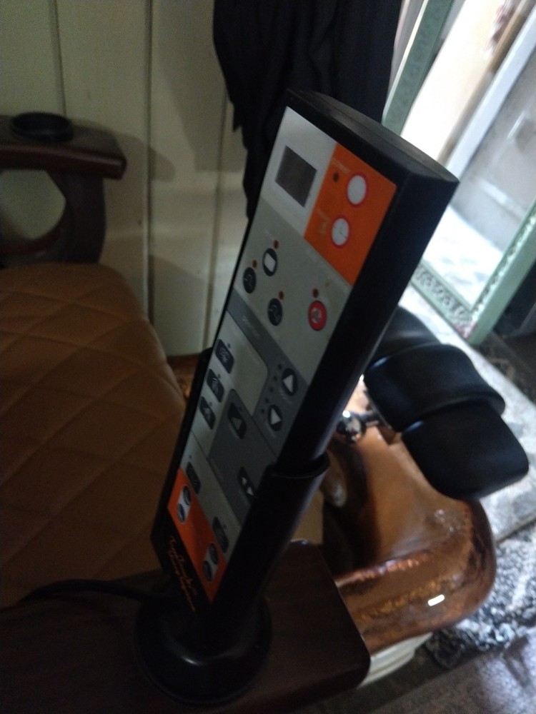 Massage Chair With Remote Control
