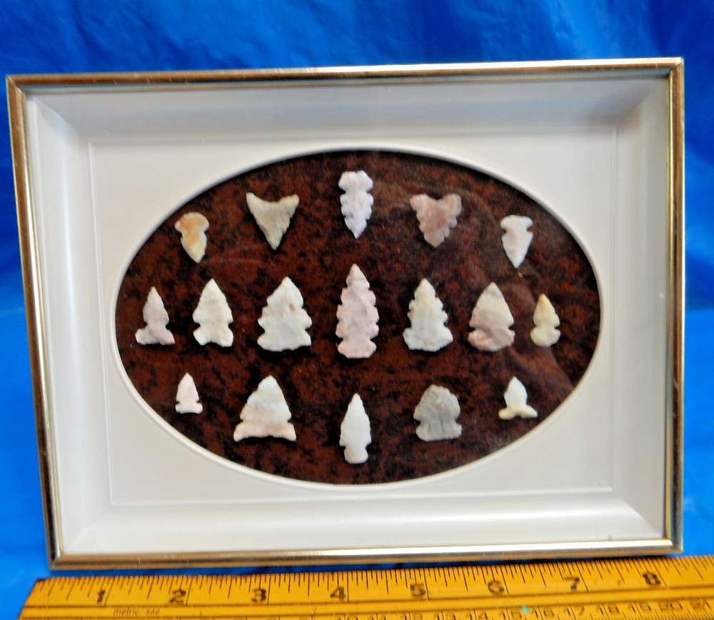 NICE FRAMED ARROWHEAD COLLECTION, 17 SMALL POINTS, UNKNOWN ORIGIN