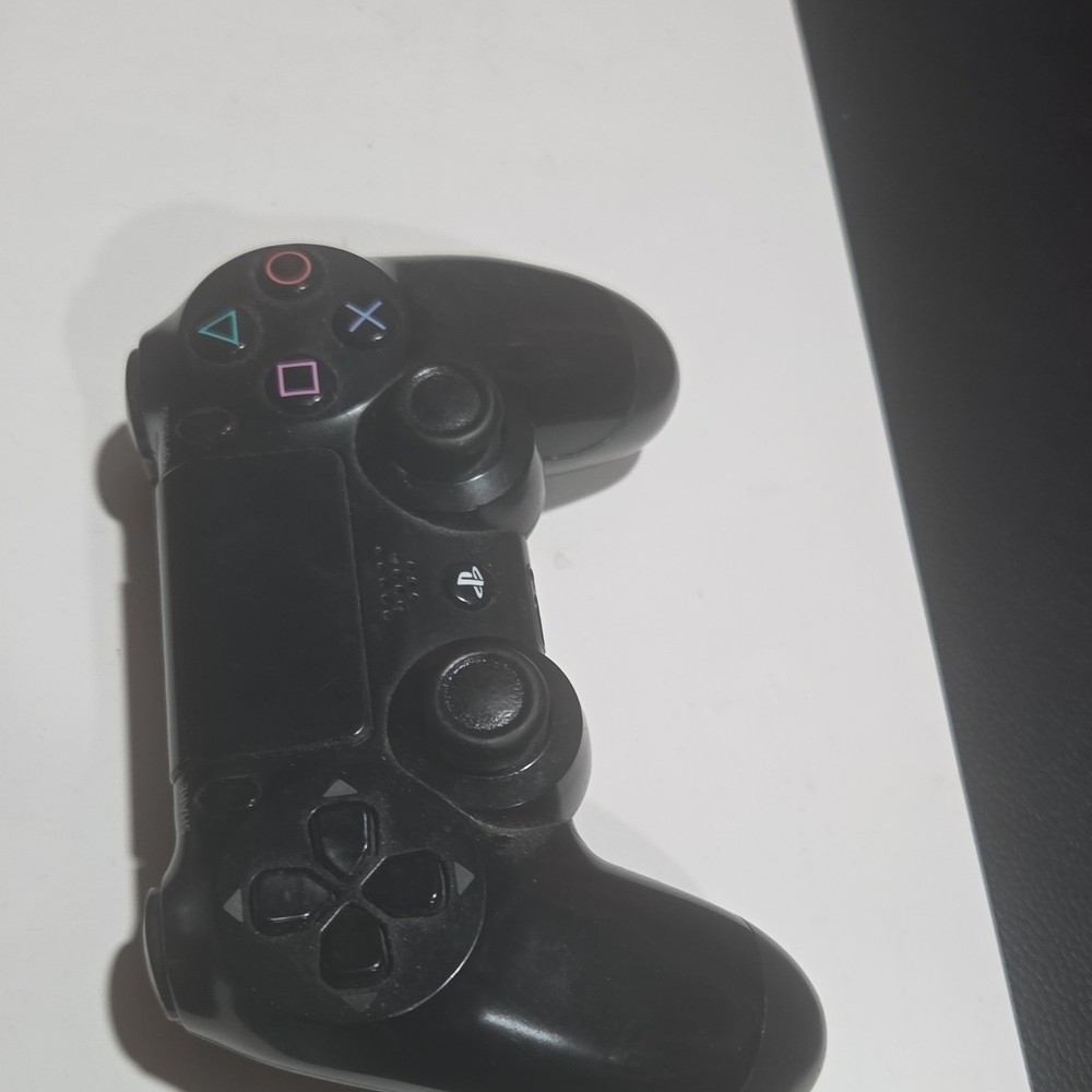 Sony DualShock 4 Wireless Controller Black Pad for PlayStation 4 untested