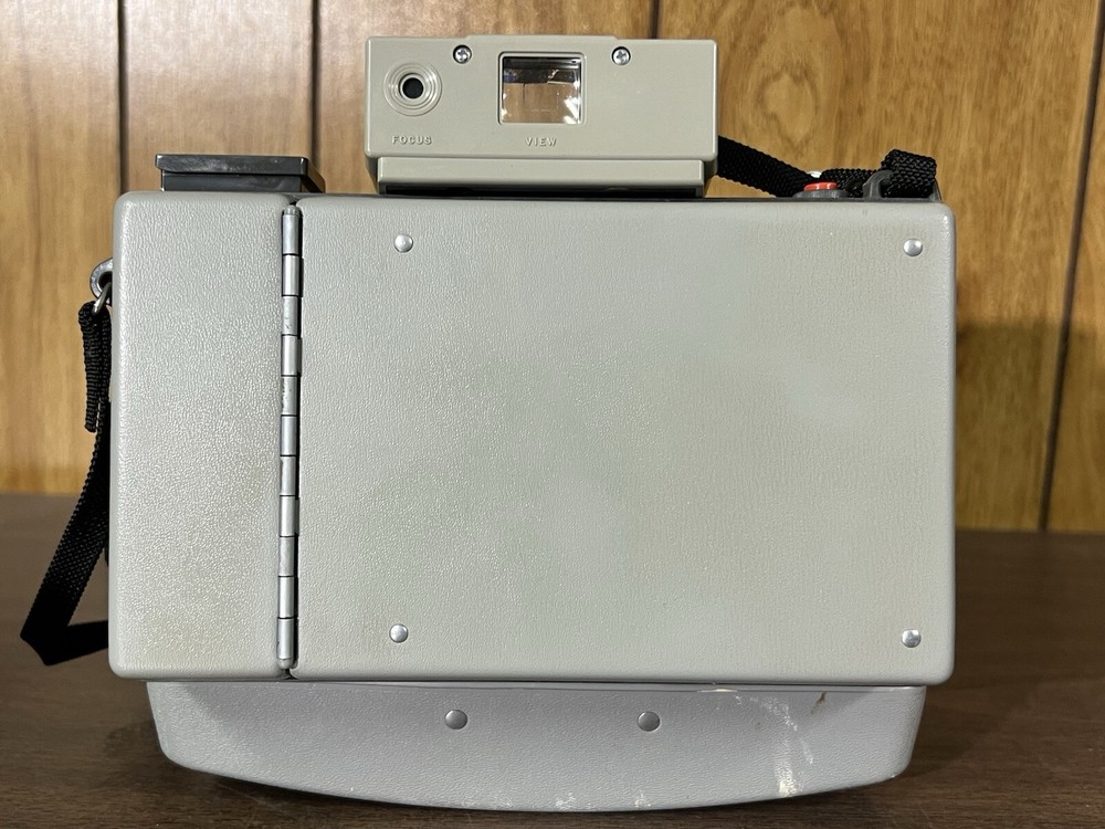 Vintage Polaroid Automatic Land Camera Model 420 With Flash Hard Case
