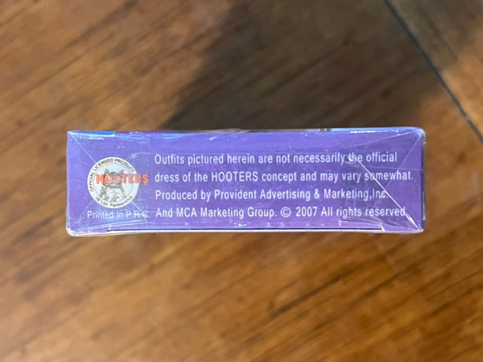 HOOTERS 2008 Calendar Girls Sealed Playing Cards 52 Deck NEW 13th Edition