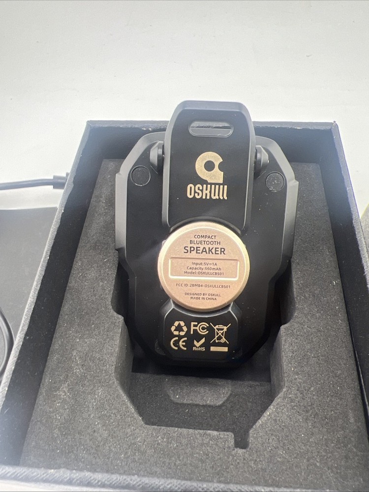 OSKULL Compact Bluetooth Wearable Waterproof Speaker OSKULLCBS01