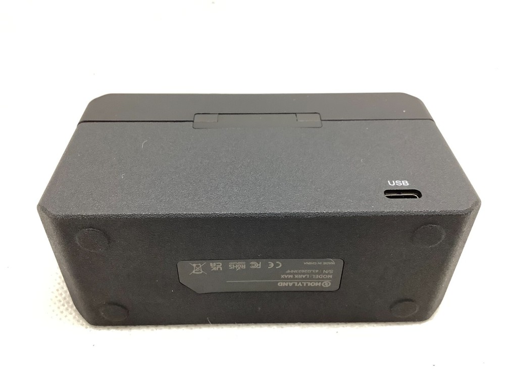 Hollyland Lark Max charging case for Wireless Lavalier Microphone System (Duo)