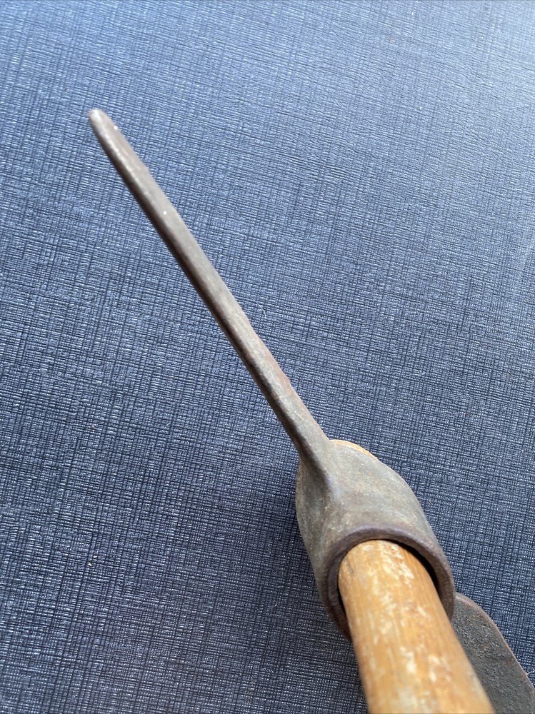 Vintage Two Piece Trenching Tool / Pick Axe Taiwan