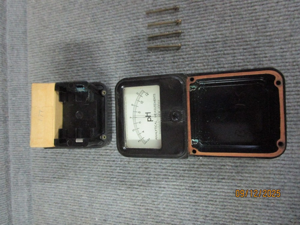 Analytical Measurements PH Meter