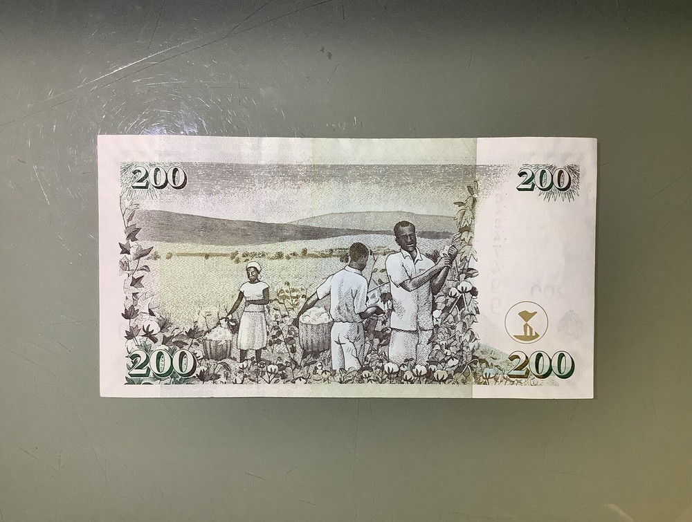 Kenya 200 Shillings 2010 AU