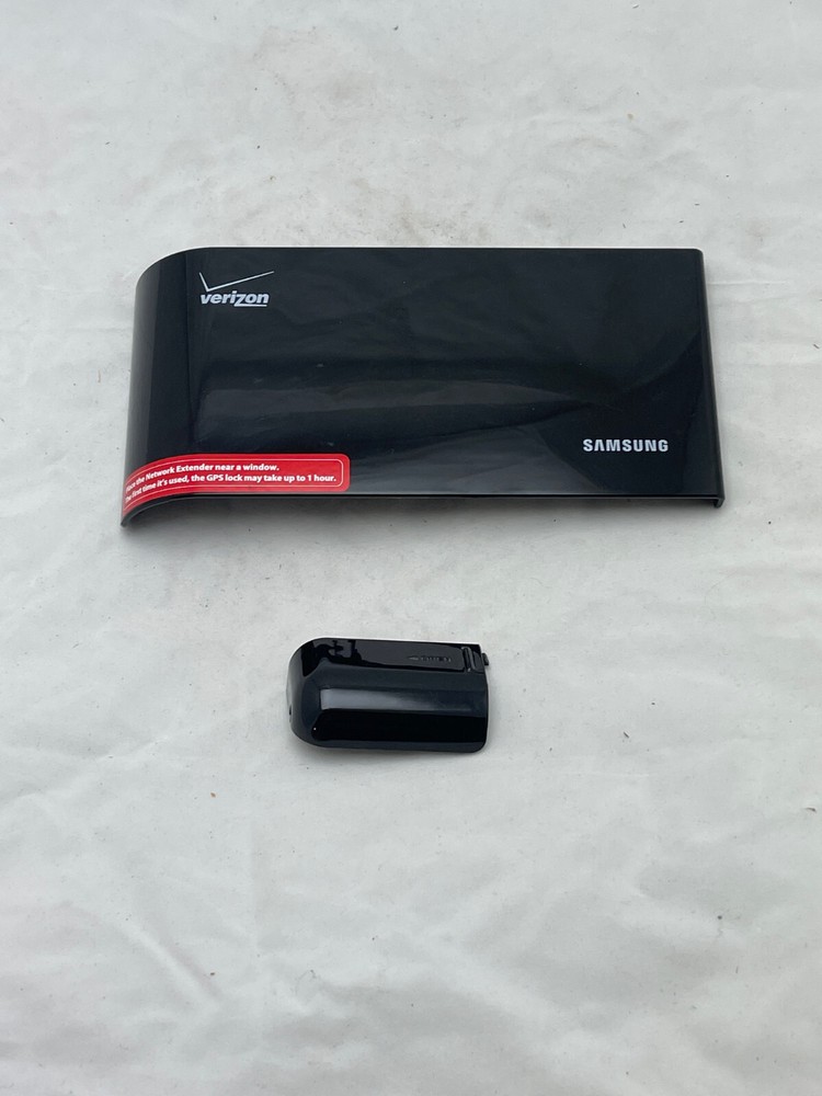Samsung SCS-26UC4 Verizon Wireless Network Extender Front Plastic & Antenna Door