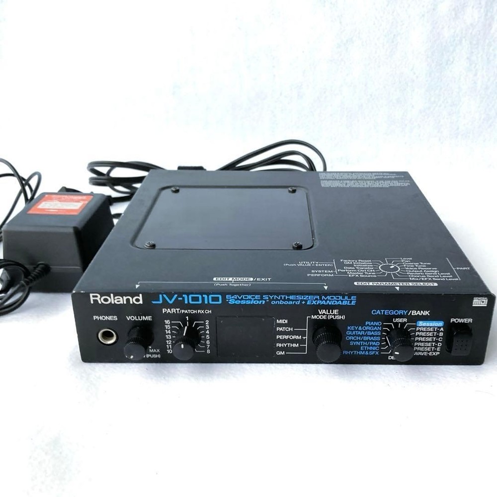 Roland JV-1010 Synthesizer Sound Module