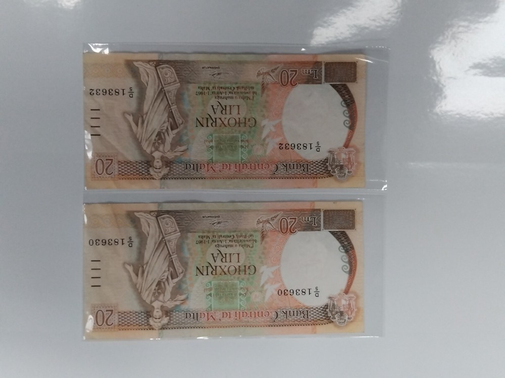 Maltese 20 Lira Bank Notes x4 consecutive unc