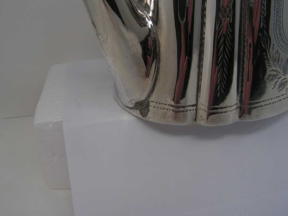 ANTIQUE DECORATIVE VICTORIAN SILVER PLATED TEAPOT