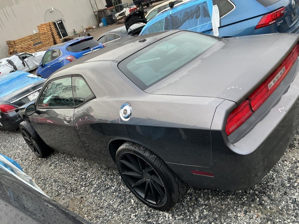 CHALLENGE 2014 Glove Box 4933839