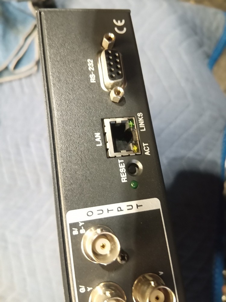 Extron DVS 304 Configurable System Switcher 33-810-01 Rev. F