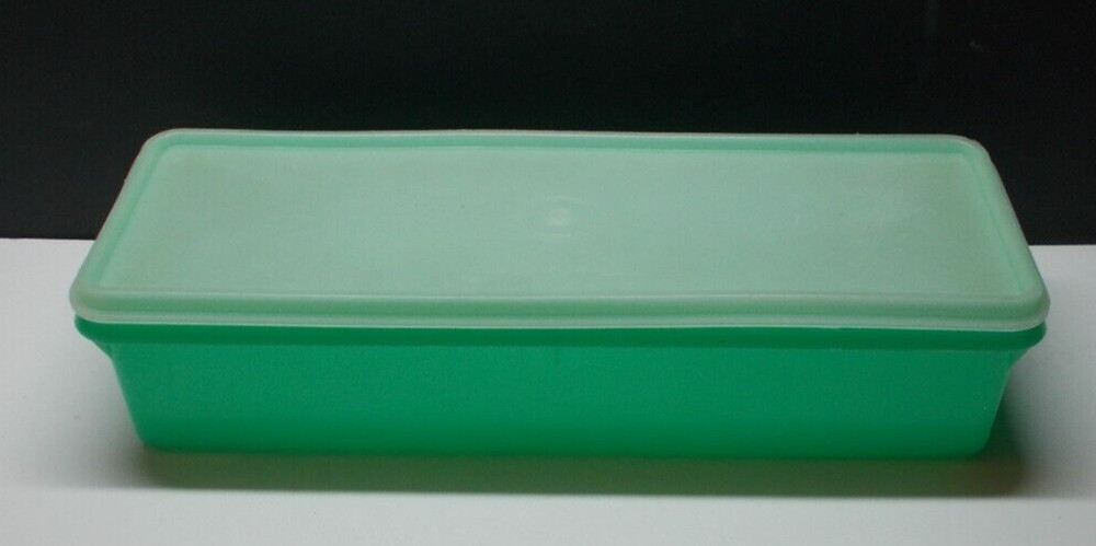 Tupperware 892 Celery Crisper Keeper Jadite Green w/ Sheer Lid