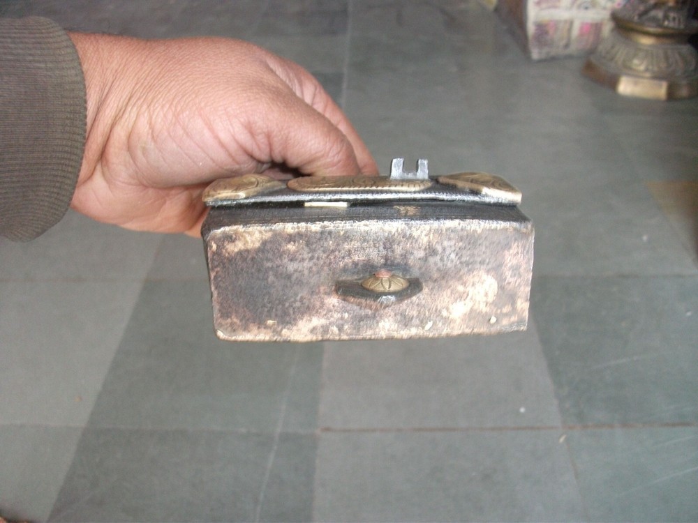 Vintage Iron Engraved Brass Fitted Handcarfted Solid Padlock