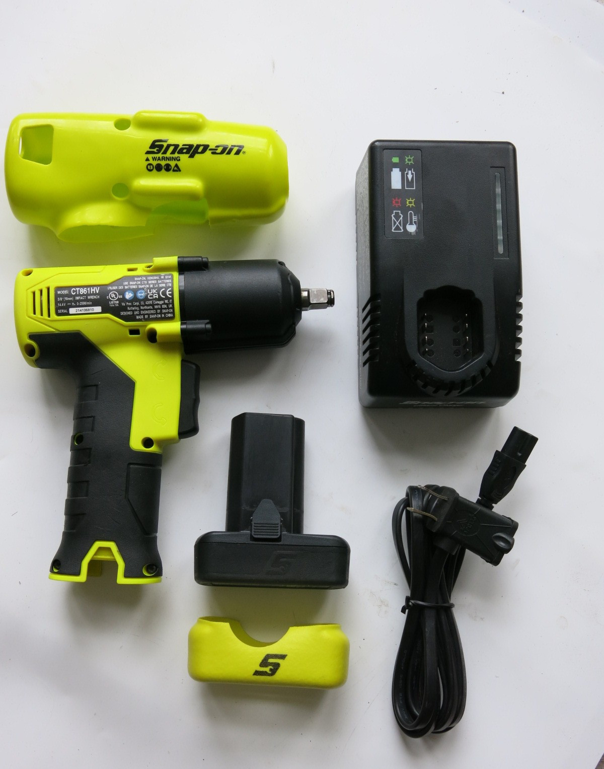 Snap-On CT861 Hi-Viz Impact Wrench 3/8" 14.4v Cordless Battery Charger Boots Set