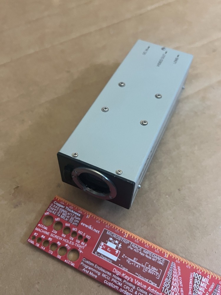 Sony AVC-D1 CCD Video Camera DC 12V