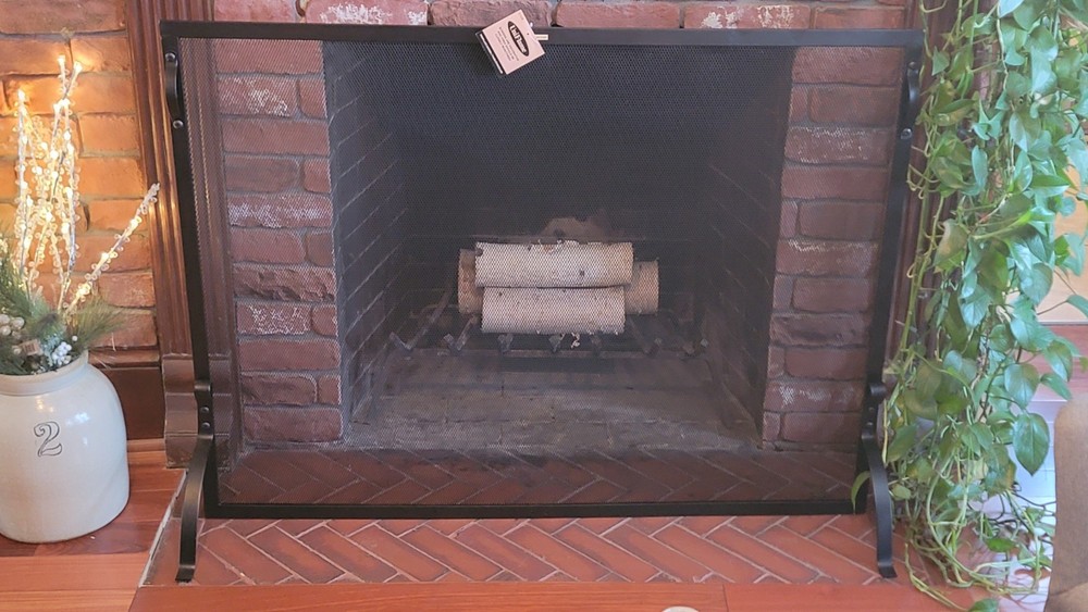 Fireplace Screen, SINGLE PANEL BLACK WROUGHT IRON SPARKGUARD - Medium 44x33