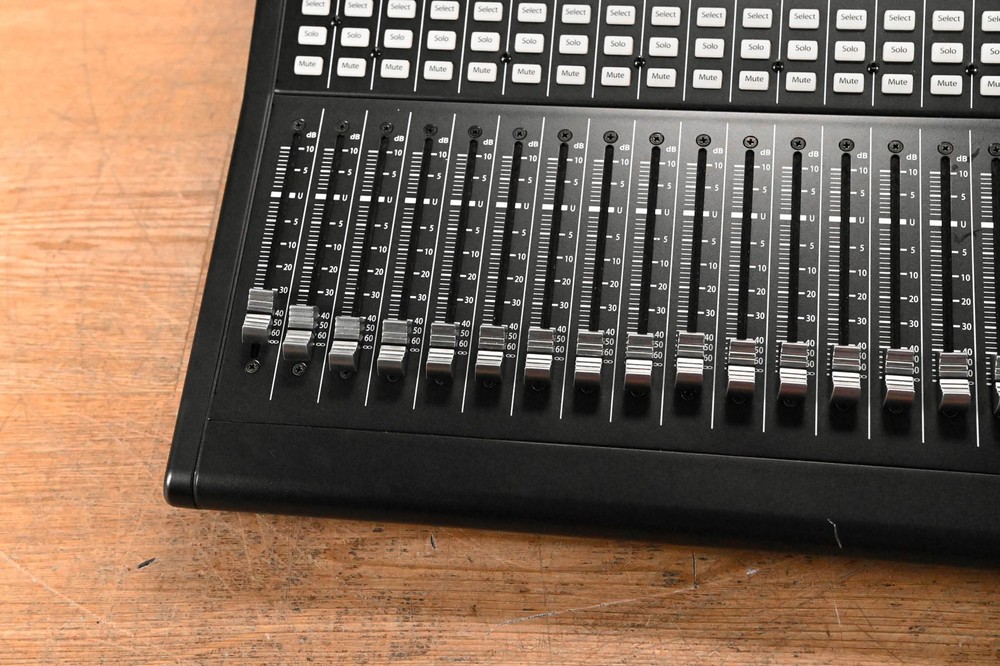 PreSonus StudioLive CS18AI Ethernet/AVB Control Surface CG01P2P