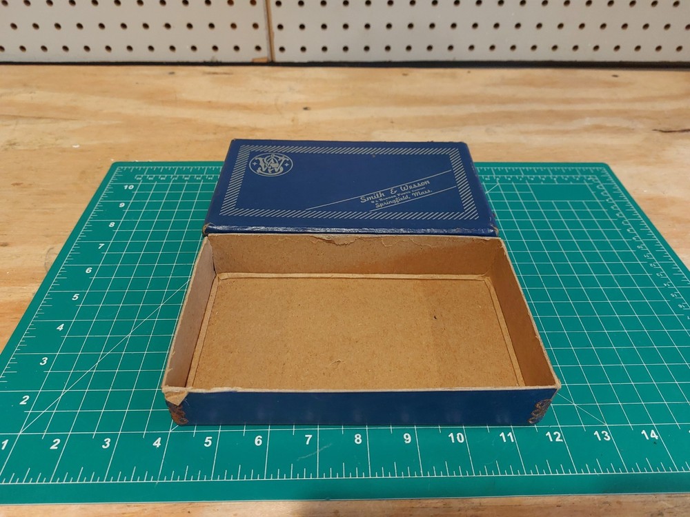 Smith & Wesson Blue Box 7.5 X 4.75”