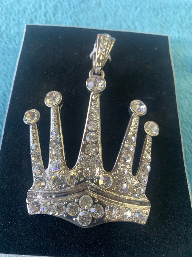 Hip Hop Crown Pendant