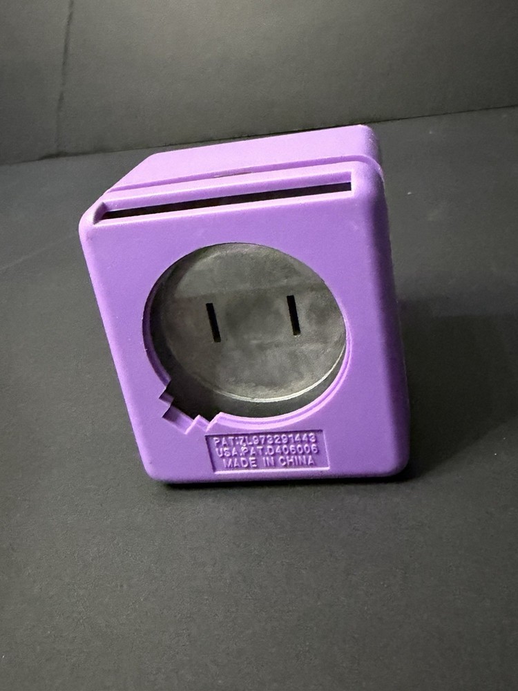 McGill Paper Punch Pause Used