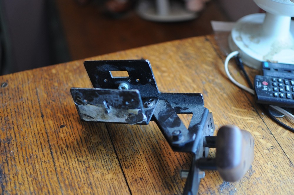 Stroboframe Flash Bracket - Vertical & Horizontal Camera Platform with cold shoe