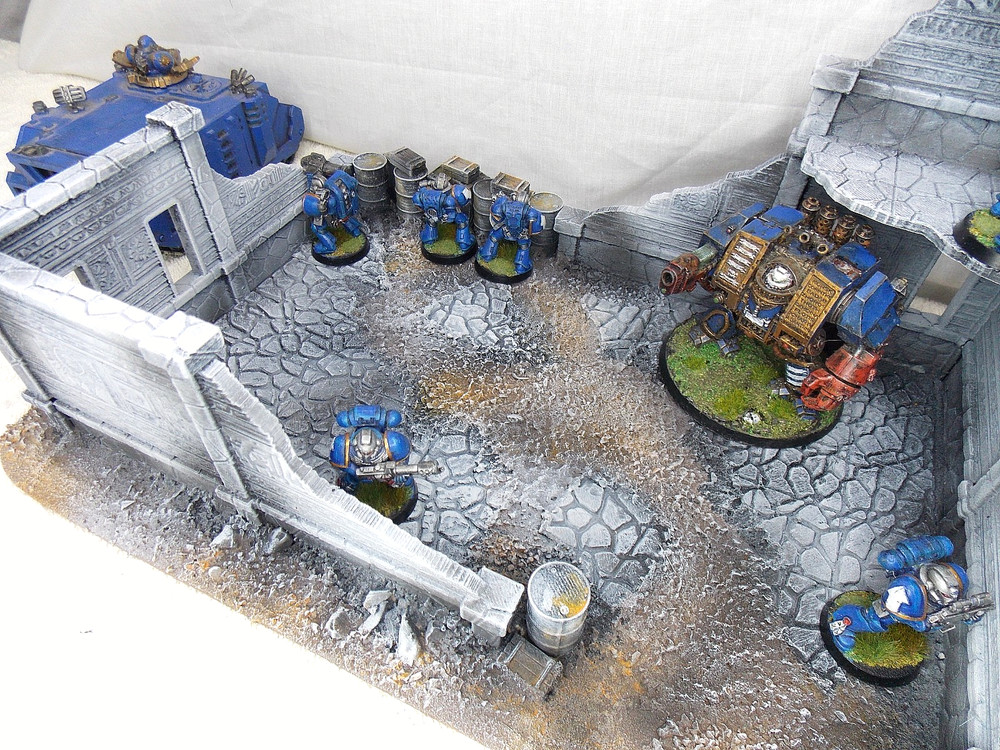 WARGAMING TERRAIN PAINTED BUILDING