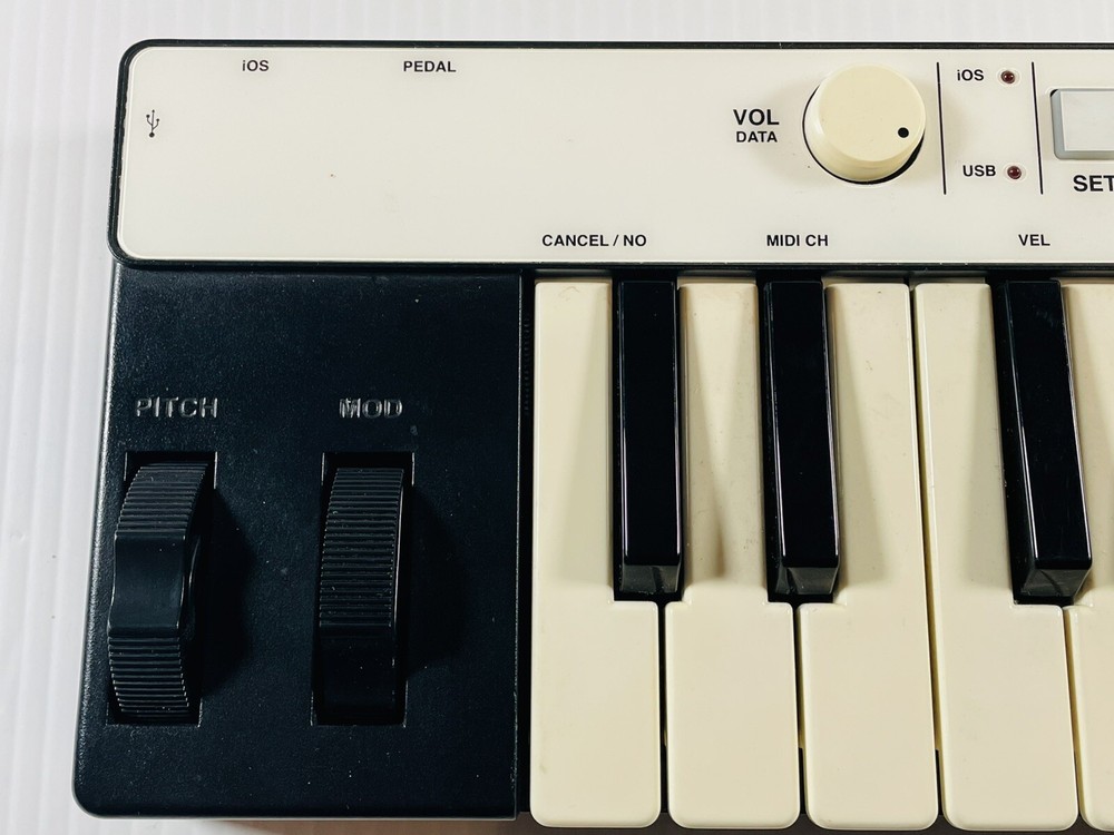 IK Multimedia iRig Keys Mini 37 MIDI Controller Keyboard iPhone iPad Untested