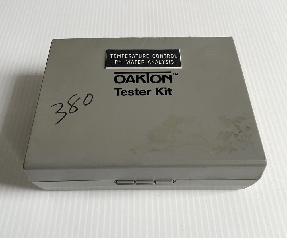 Oakton pHTestr 1, Temperature Control PH Water Analysis Tester Kit- Untested