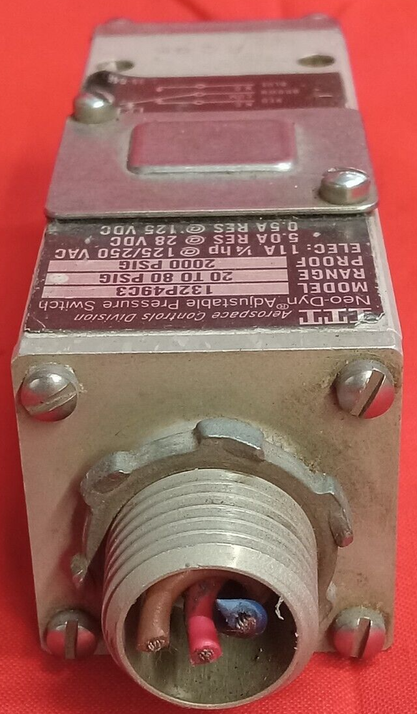 ITT AEROSPACE CONTROLS DIVISION NEO-DYN ADJUSTABLE PRESSURE SWITCH 132P49C3