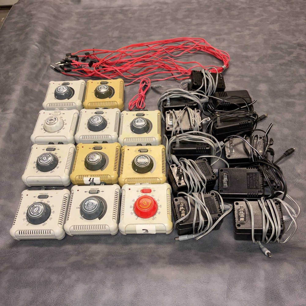 HO Bachmann Scale - (11) Controller/PowerPack/Wiring Lot - Used Condition