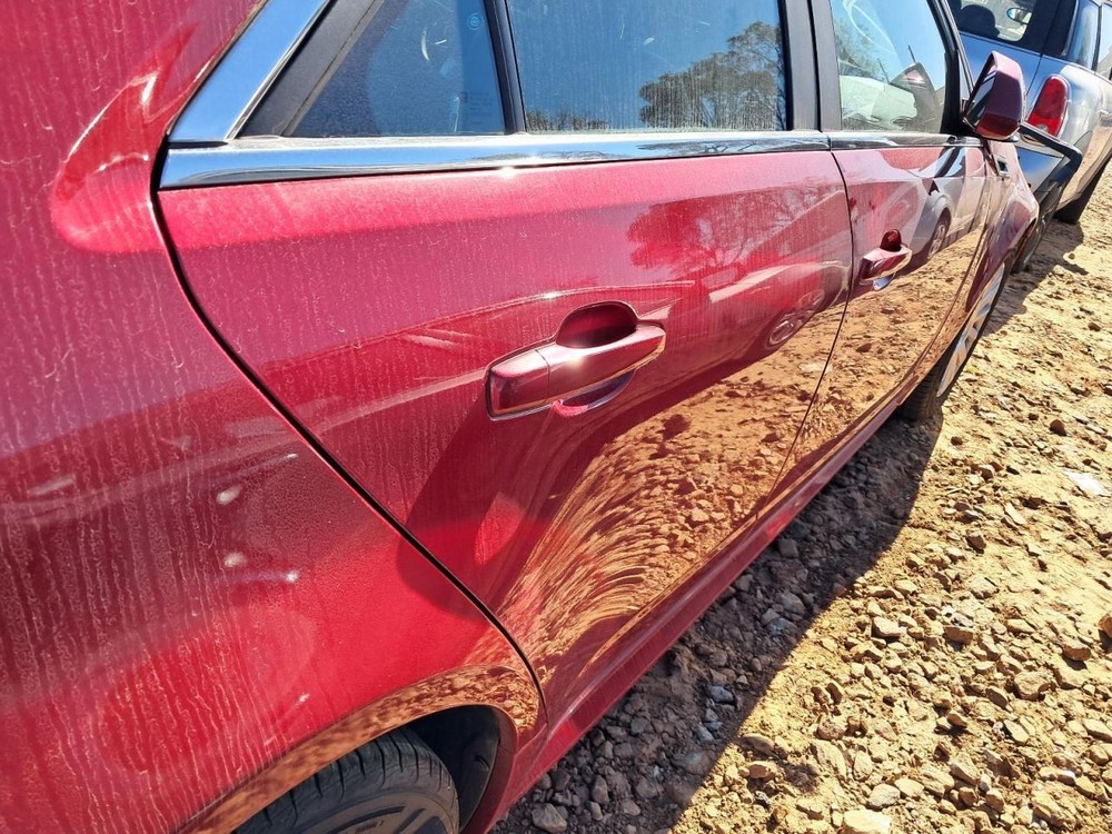 CTS 2012 Glove Box 4828678