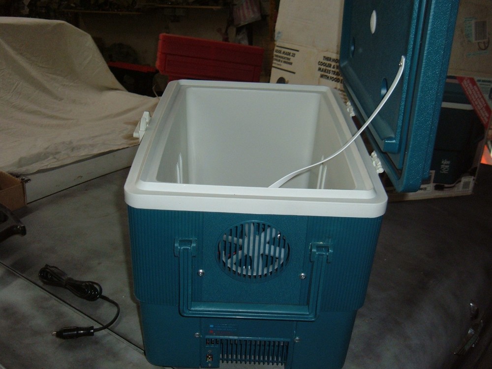 IGLOO Kool Made 32 electric cooler/warmer #39432