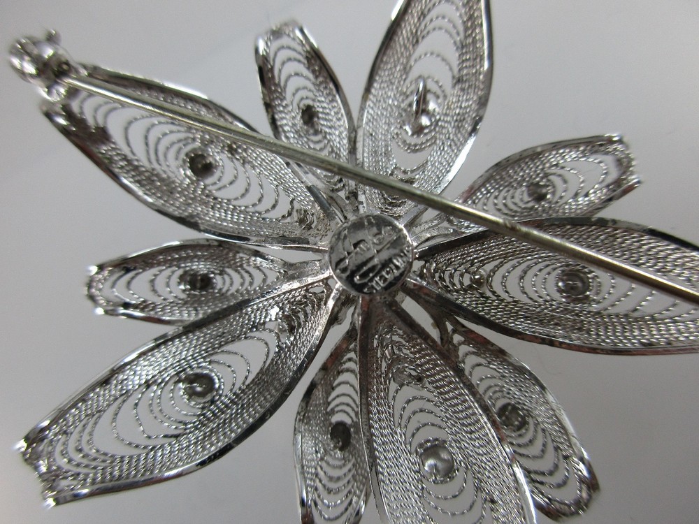 Sterling Silver Brooch Pin Flower Design 925