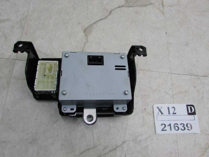2011 2012 2013 2014 SIENNA Dash Panel SCREEN DISPLAY MESSAGE CENTER Combination