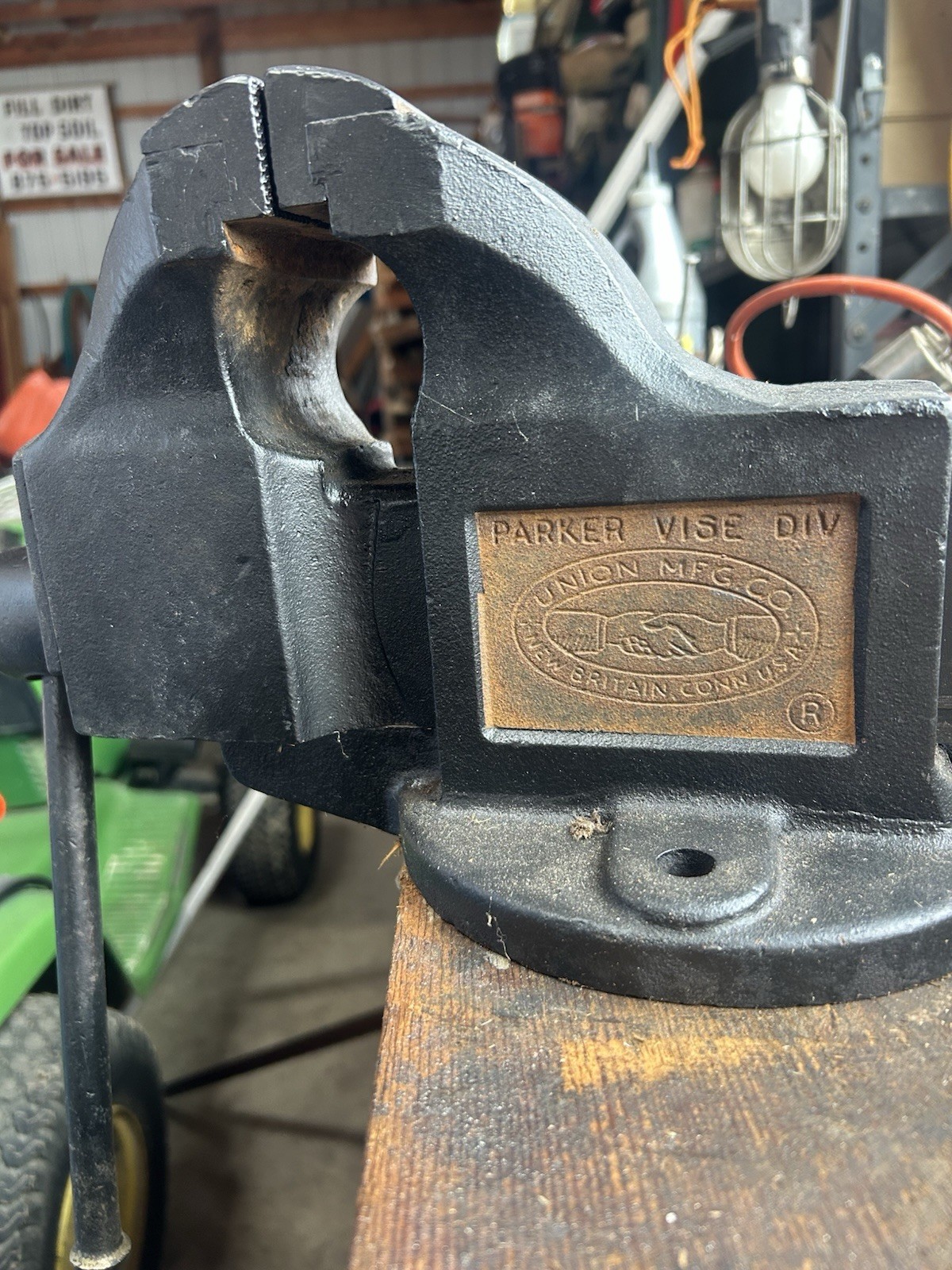 Vtg Parker Vise Div. Union Mfg USA 4” Bench Vise (original) !!