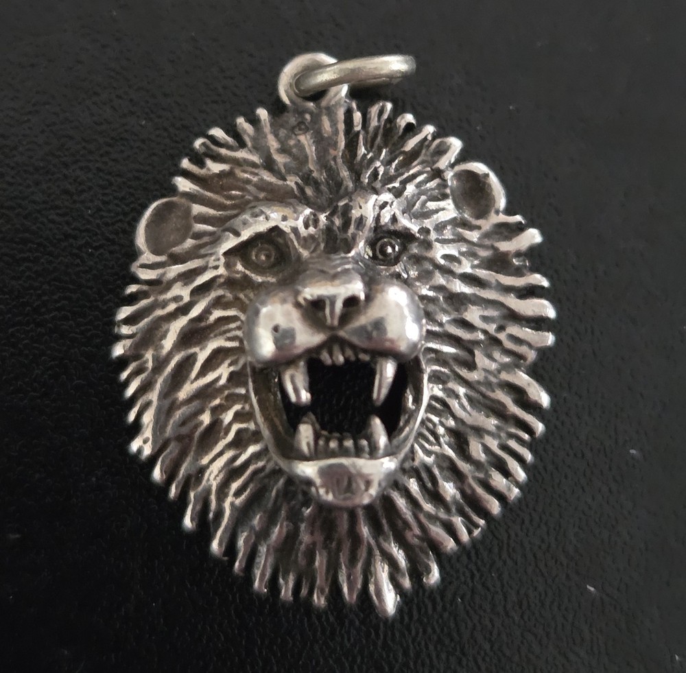 Vintage Silver Plated  LION HEAD PENDANT