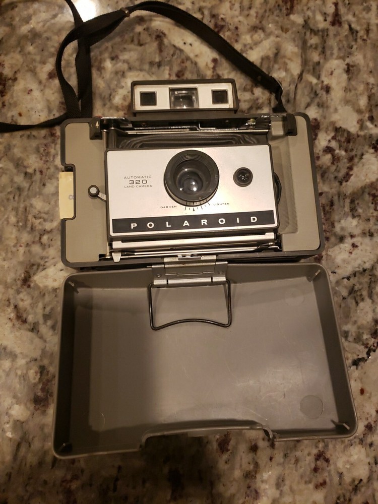 Vintage Polaroid Automatic 320 Land Camera w/ Case Unknown If Working