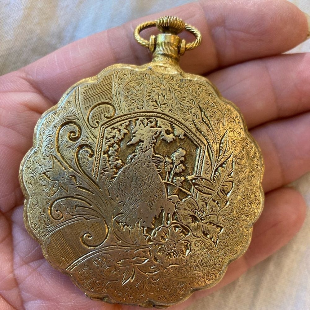 Vintage Compact Powder Old Etched