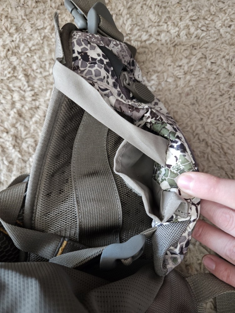 Badlands Sacrifice LS Backpack