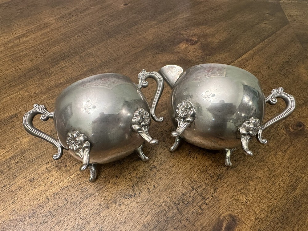 Vintage silverplate Cream & Sugar Bowls 3” Tall Footed