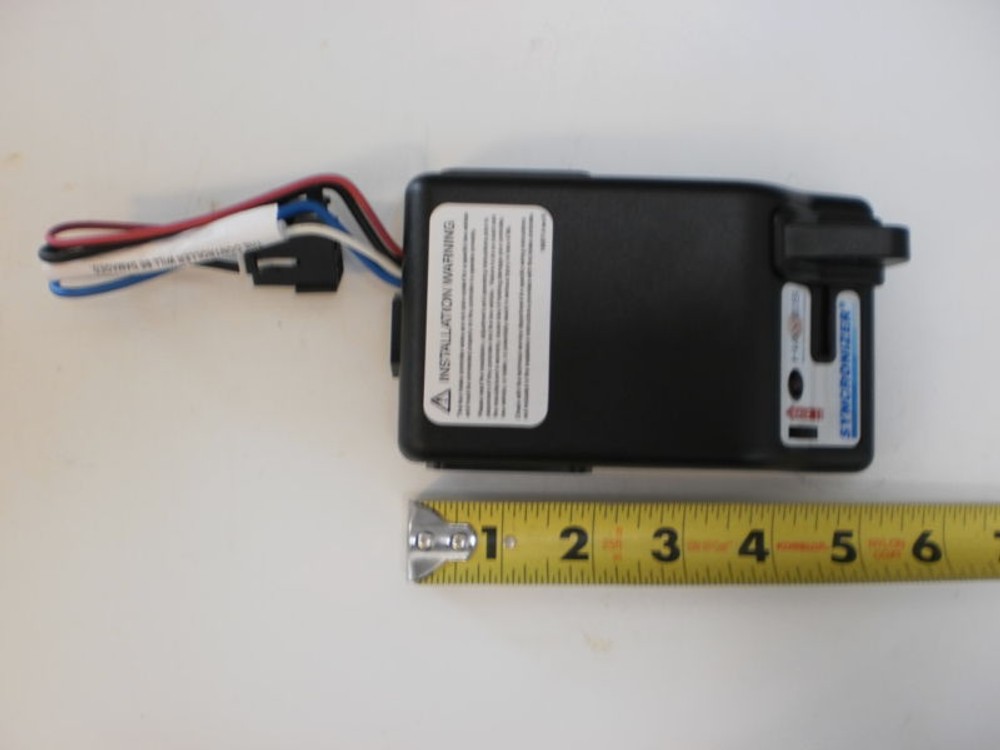 Hayes Brake Controller Synchronizer w/ GM Chevy harness