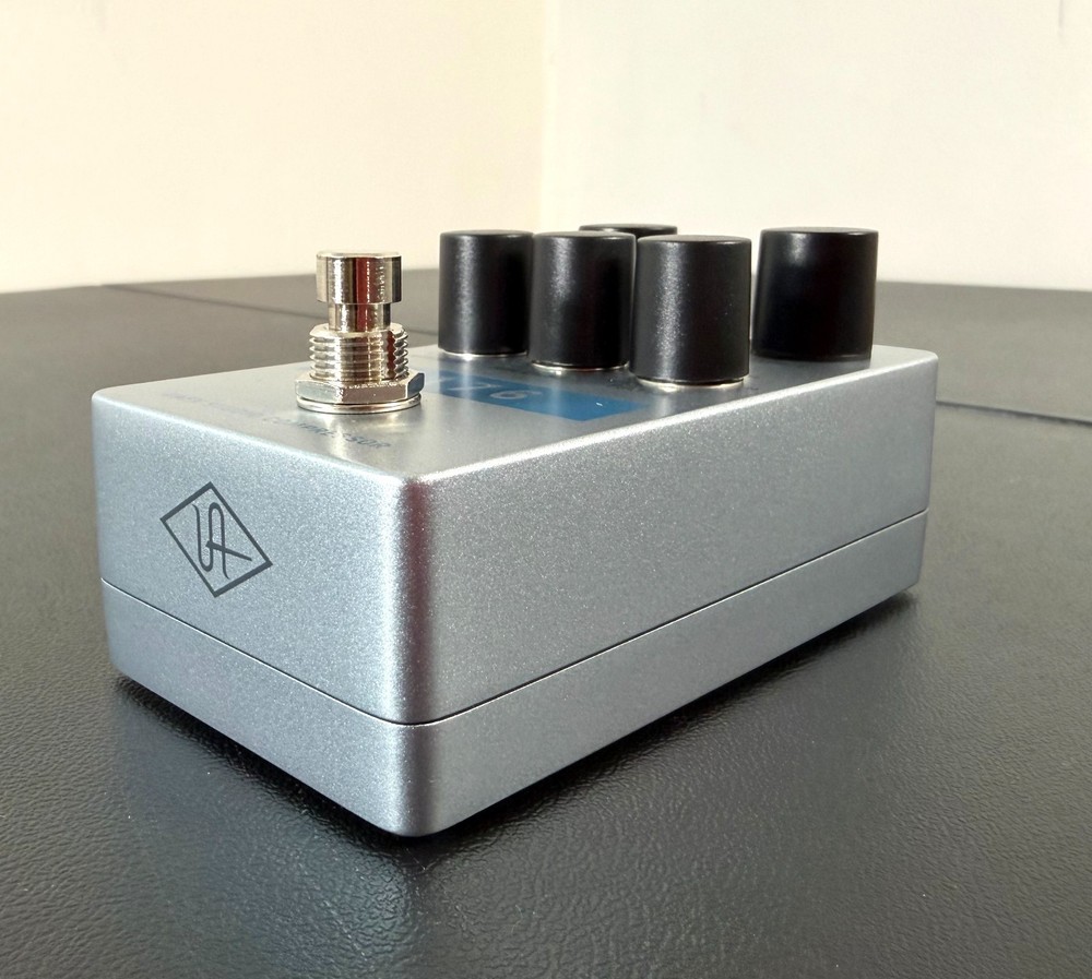 Universal Audio UAFX 1176 Studio Compressor Guitar Pedal