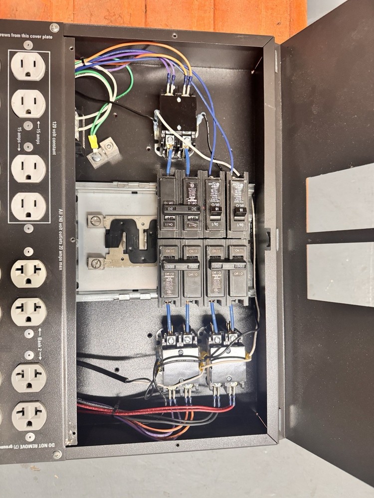 CAP MLC-12Xp4 lighting controller