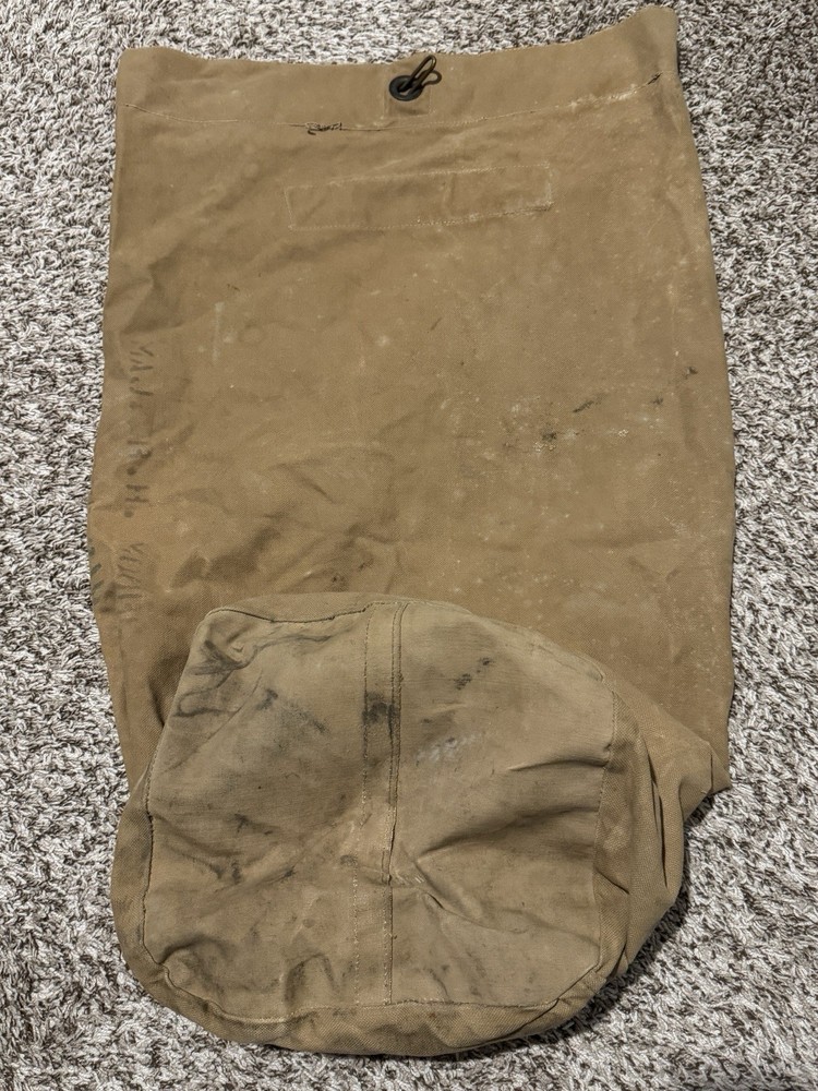 WWII USMC Seabag Named