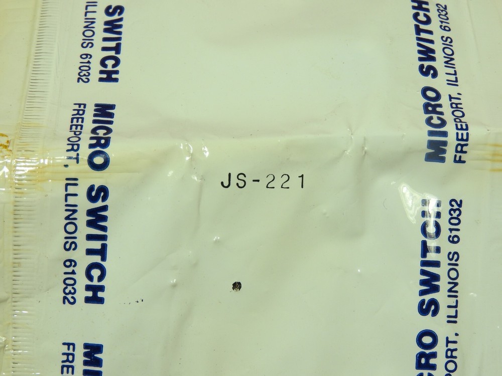 Micro Switch JS-221 Switch Access Snap Action Roller Lever Actuator - New