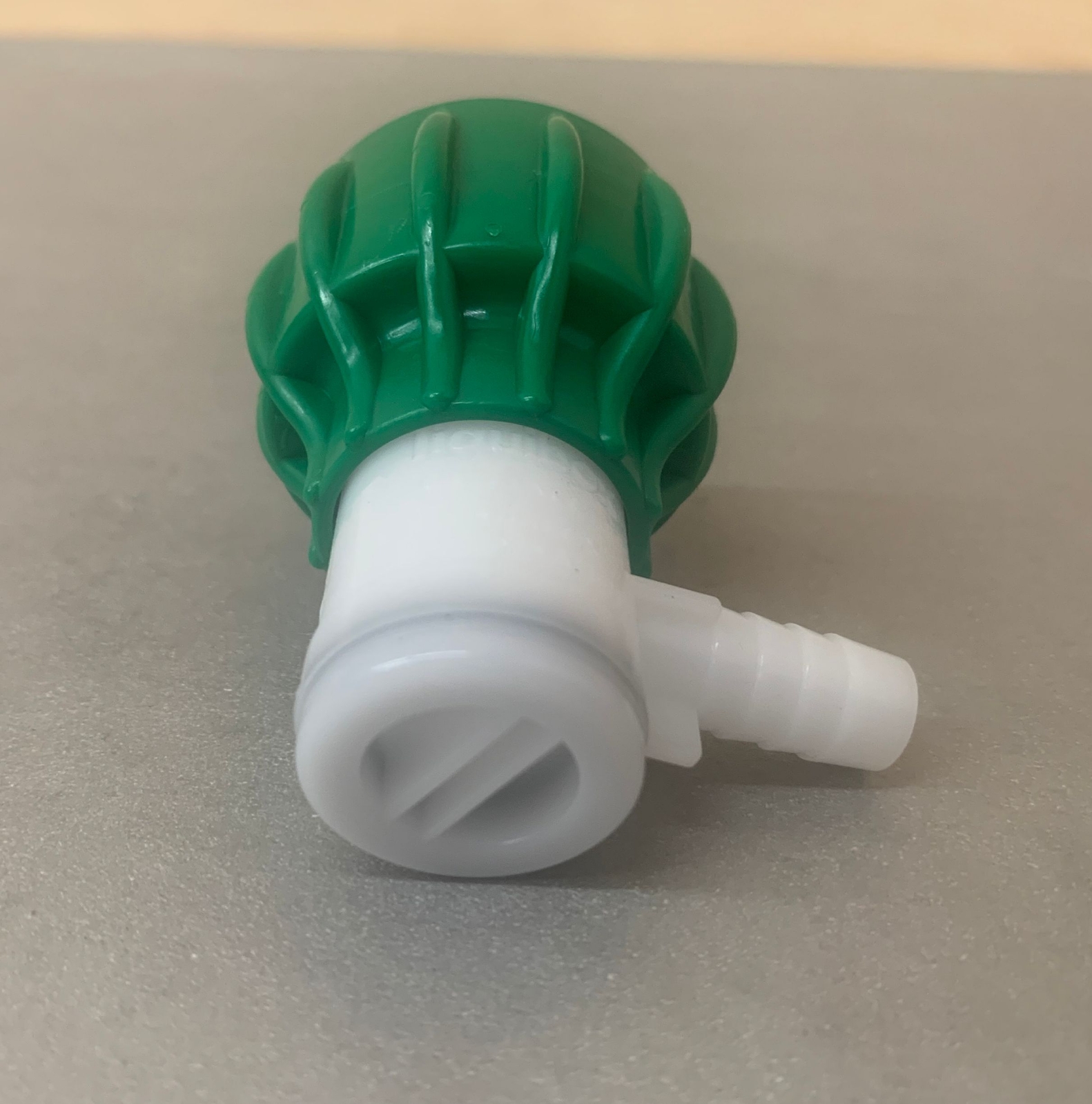 Lancer 82-6116 Bib Connector Encore Green