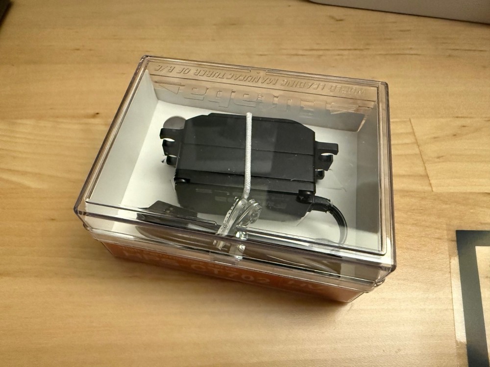Futaba HPS-CT702 Low Profile Surface Brushless Servo (High Voltage)