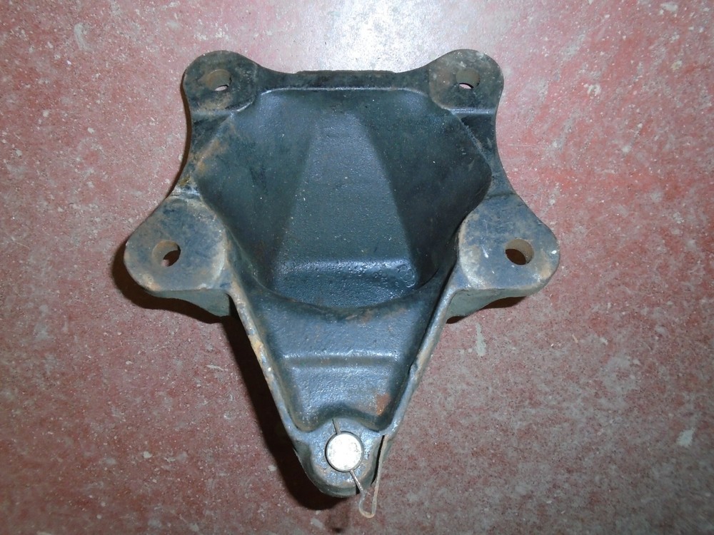 488K488 MACK SPRING HANGER T2 477